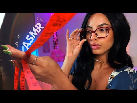 ASMR ROLEPLAY |  Costureira Dedicada Ajustando Sua Roupa ✂️ (Medições, tecido, atenção pessoal)
