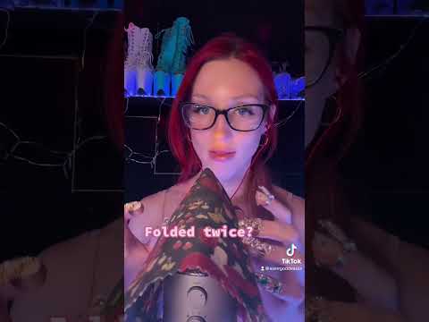 #asmr #whispering #asmrtingles #tingles #beeswax #tapping #asmrtapping #sleep #relax