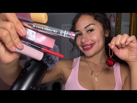 asmr : lipgloss / lipstick application 