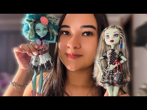 ASMR - MINHA COLEÇÃO DE MONSTER HIGH 💗 (tapping e sussurros)