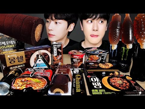ASMR MUKBANG | 편의점 블랙 디저트 먹방 불닭 짜장 초콜릿 꿀젤리 & BLACK DESSERT HONEY JELLY CANDY