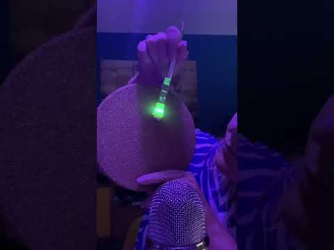 ASMR FR / Quel est ce mot ? Suis la lumière #asmrfr #asmr #shortsasmr