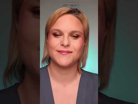 ASMR Colour Analysis RP: #asmrpersonalatttention #bebravebeyouasmr #asmrcolouranalysis #shorts #asmr