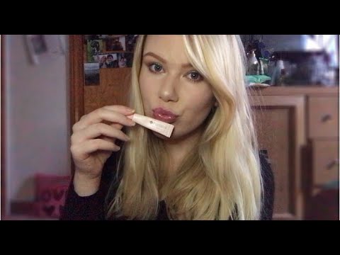 GLOSSY *KISS* SOUNDS |ASMR| (RE FILMED)