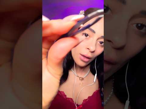 Spin it and see your trigger!🌪️Episode 02 #asmrvideo #visualtingle #asmrtingles #asmr #plucking