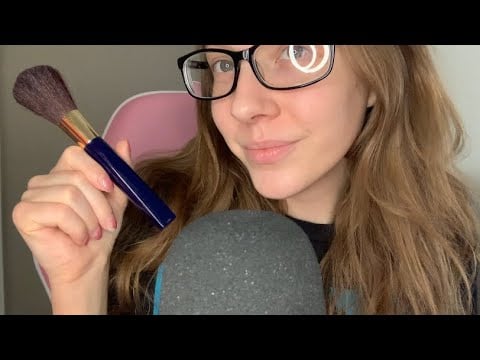 ASMR Tapping On A Makeup Brush (No Talking)
