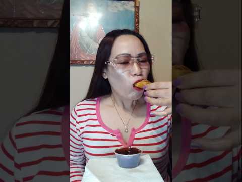 CHICKEN WITH CHOCOLATE #everyone #mukbang #eatingshow #shortsfeed #food #funny  #foodie #asmr