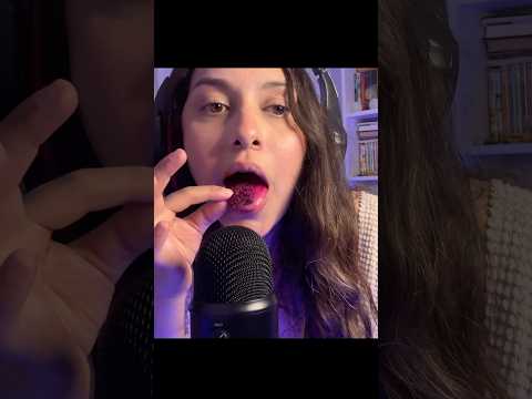 Probando pitaya Liofilizada ♥️ 9sabor-10 textura !! #asmr #asmrcommunity #youtubeshorts #love