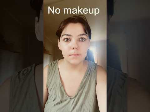 No makeup vs makeup trend