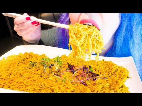 ASMR: Spicy Thai Soba Ramen Noodles & Crunchy Cucumber ~ Relaxing Eating Sounds [No Talking|V] 😻