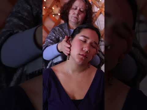 Part 2 | Gentle ear pulling ASMR with Mom #asmr #relaxing #realpersonasmr #asmrsleep #asmrvideo