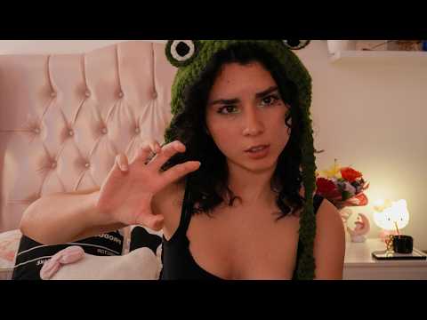 asmr tú mejor amiga quiere tocarte la carita ★‧₊˚