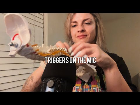 FAST & AGGRESSIVE ASMR RANDOM TRIGGERS ON THE MIC WHISPERED