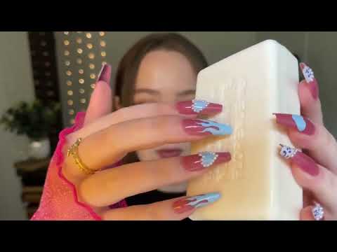 *one minute asmr* fast tapping on beauty products (no talking)