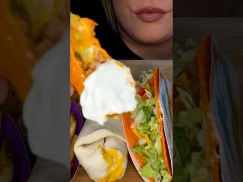 EATING TACO BELL 🌮#asmr #food #tacobell #fastfood