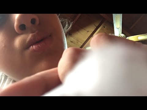 ASMR LIMPIANDO  TUS OÍDOS /ZOEyes