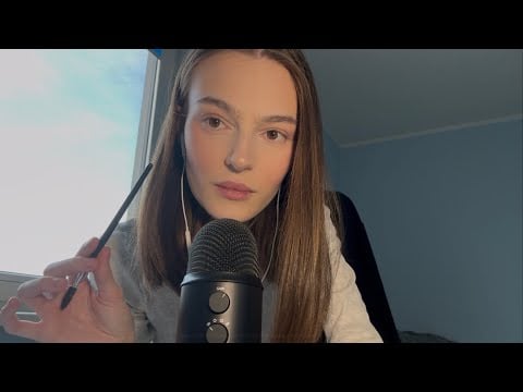 ASMR spoolie nibbling, inaudible whisper