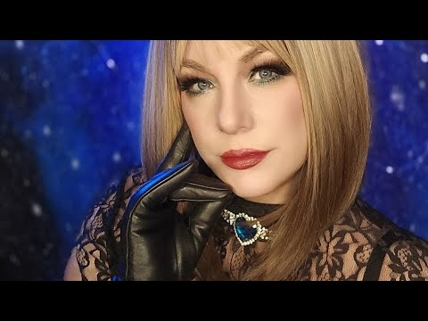 ♡LeaTher  GLoves🖤 And SquishieS~HanGouT with  Me♡🖤 #asmrwhispering 