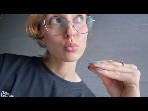 Chatty ASMR 💙 Handsounds, visuals, soft spoken, whispering 