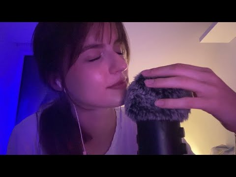 ASMR - massage crânien & chuchotements (mouth sounds, echo)