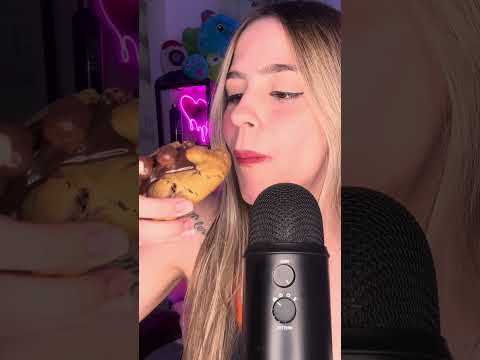 ASMR PROVANDO CRUSH COOKIE