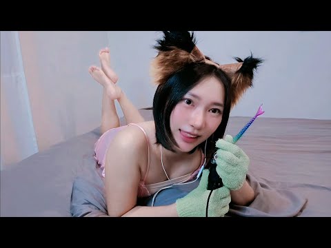 ASMR Ear Cleaning Brush 🖌🧜‍♀️ Soft Sounds ☁️