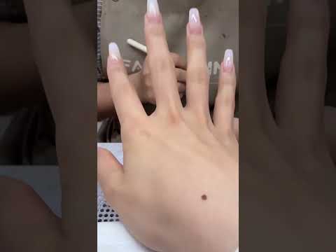 ASMR｜第一视角沉浸式美甲💅 有没有和我一样每次一做💅就昏昏欲睡的小宝～美甲简直是一场大型的asmr现场 #asmr #沉浸式美甲 #声控解压 #asmr治愈 #美甲分享