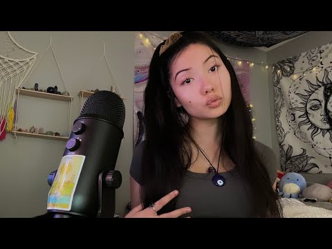 ASMR Up Close Kisses & Hand Movements 💓