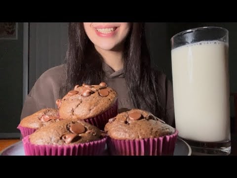 DOUBLE CHOCOLATE CHIP MUFFINS ASMR EATING 