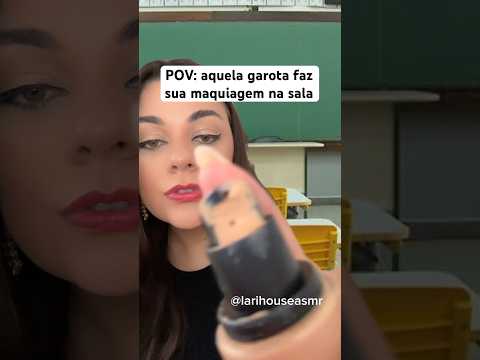 POV: aquela garota faz sua maquiagem na sala #shorts #humor