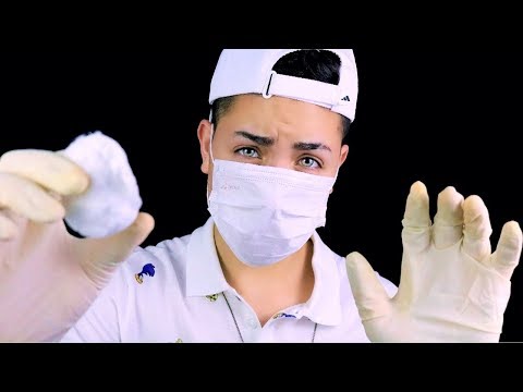 ASMR COMÉDIA – MÉDICO LOUCO EXAMINANDO VOCÊ (EM PORTUGUÊS)