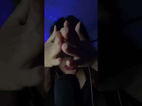 ASMR Movimentos de Mãos 💤  Sons Relaxantes Para Dormir Rápido #shorts #shortsasmr