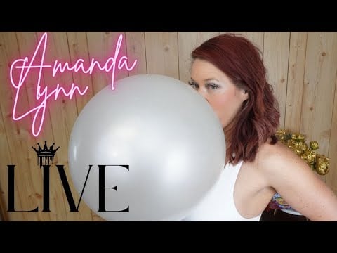 AmandaLynn Makes Amazing Balloons Pop and Bubblegum Bubbles