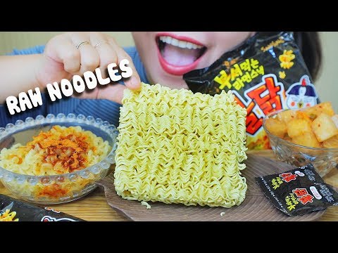 ASMR RAW INSTANT NOODLE (SAMYANG SNACK NOODLES ) EXTREME CRACKLING EATING SOUNDS | LINH-ASMR