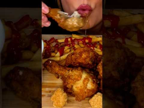 KFC Extra Saucy #shorts #asmr #asmreating #kfc