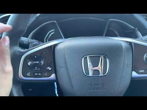 Ambers ASMR: car asmr sounds ~ {tapping + scratching}