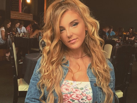 Victoria Cosentino Live Stream