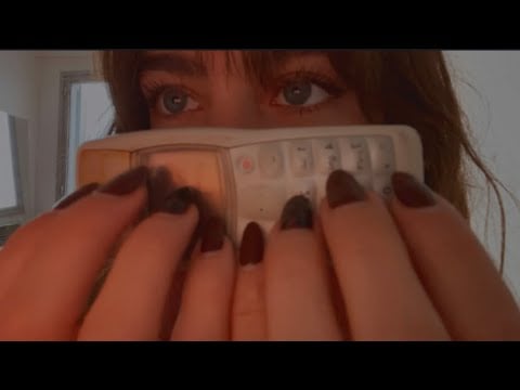 esa mina que hace asmr con cualquier cosa (yo) (rapido y agresivo)