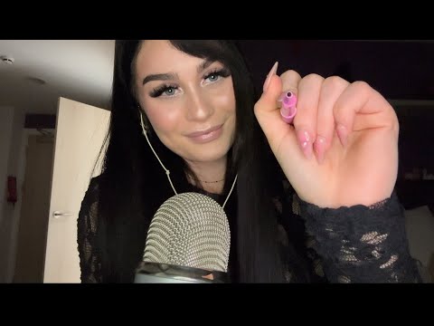 ASMR | Your Bestie Draws on Your Face 💓✍️  (slight mouth sounds & inaudible)