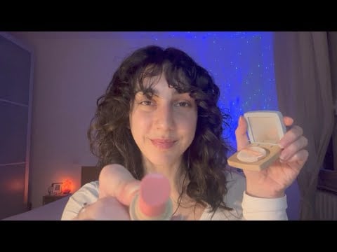 ASMR ITA | TI PREPARO PER USCIRE A FARE APERITIVO (whispering, layered sounds, giochini in legno)