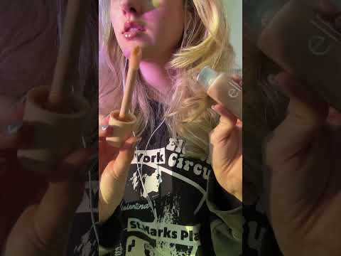 Makeup ASMR - Lip Gloss #asmr #asmrtriggers #triggersforsleep #relax #tapping  #makeup