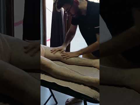 TURKISH MASSAGE THAT PROVIDES INCREDIBLE RELAXATION IN THE FRONT LEGS #satisfying #asmr #shorts