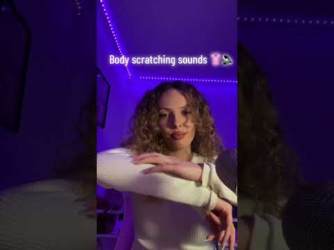 👚✨ #asmr #shorts #fabricscratching #bodytriggers