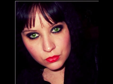 UK ASMR SOFT SPOKEN EYEBROW WAX ROLE PLAY BEAUTY TREATMENT BINAURAL