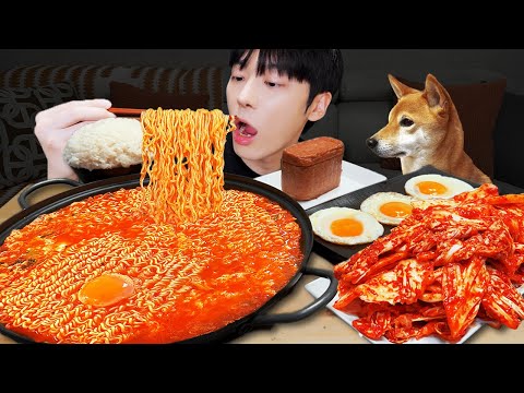 AMSR MUKBANG 직접 만든 김치 레시피 & 라면 먹방 ! 통 스팸, 계란 KIMCHI RECIPE EATING !!