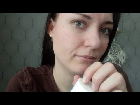 ASMR- Lätt tapping med mjuka handrörelser (in swedish)