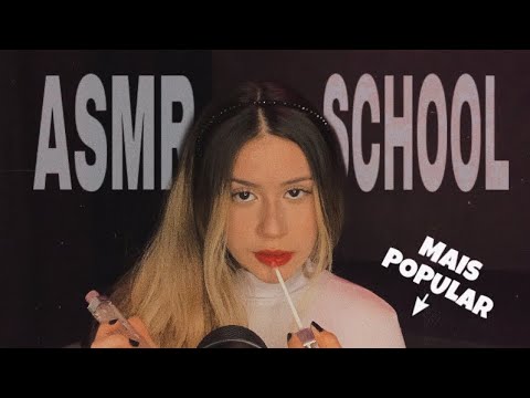 ASMR A ALUNA POPULAR TE MAQUIANDO NO BANHEIRO