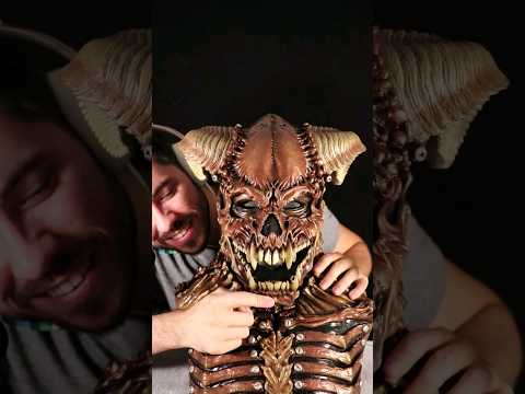 ASMR avec mon coup de coeur à 1240 euros #asmr #costume #cosplay #asmrtapping #asmrtriggers