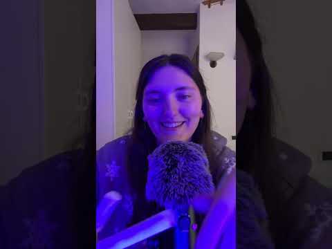 Ary Asmr sta trasmettendo dal vivo.