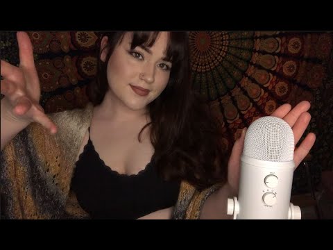 ASMR | Mic rubbing & cupping with random Finnish trigger words